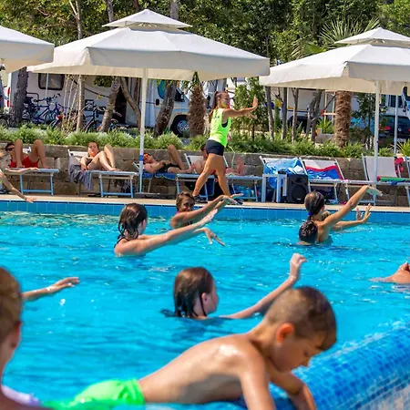 Üdülőpark Mobilehomes In - Insel Krk 40194 Omišalj